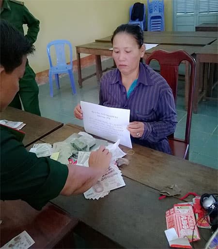 Đồn Biên phòng cửa khẩu Long Bình (An Giang), bắt đối tượng vận chuyển 2,5 bánh hê-rô-in