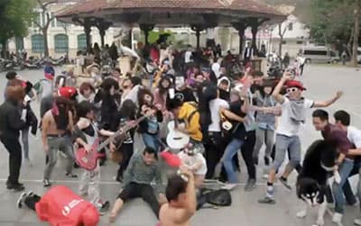 Cảnh giác với... trào lưu trẻ