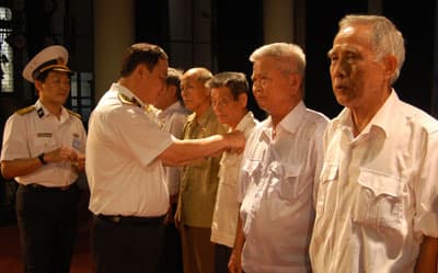 Gặp mặt kỷ niệm 40 năm Chiến công chống phong tỏa sông, biển miền Bắc
