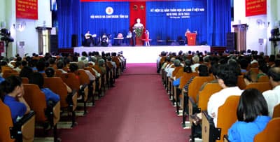 Tặng 1.619 suất quà cho nạn nhân da cam