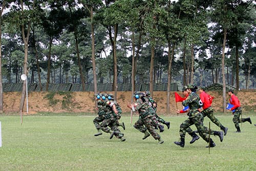 Đội In-đô-nê-xi-a vẫn vững vàng ngôi đầu
