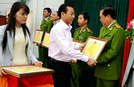 Đà Nẵng: Kiên quyết đẩy lùi HIV/AIDS và tội phạm ma túy, mại dâm
