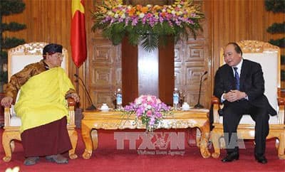 Phó Thủ tướng Nguyễn Xuân Phúc tiếp Trưởng dòng Truyền thừa đời thứ 12 Phật giáo Nepal