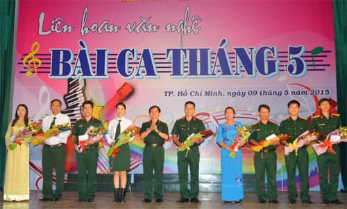 Liên hoan văn nghệ “Bài ca tháng 5”