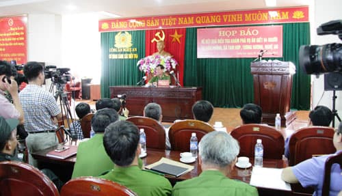 Họp báo về vụ trọng án 4 người chết tại Nghệ An