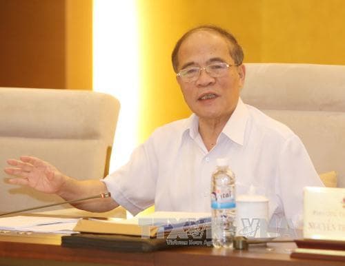 Cho ý kiến về dự án Luật Hoạt động giám sát của Quốc hội và Hội đồng nhân dân
