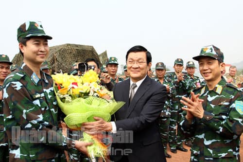 Bắn nghiệm thu tên lửa cải tiến thành công rực rỡ