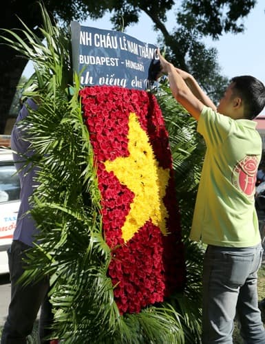 Triệu con tim tiếc thương Đại tướng