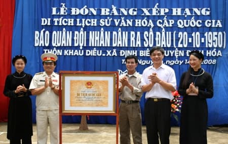 Tấm lòng người dân Định Biên với Báo Quân đội nhân dân
