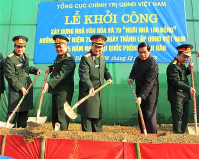 Thượng tướng Ngô Xuân Lịch dự lễ khởi công xây dựng nhà văn hóa và 70 “Ngôi nhà 100 đồng”
