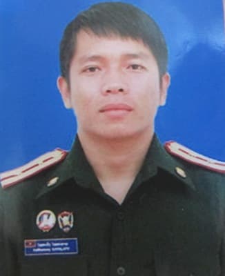 Học viên người Lào không tham của rơi
