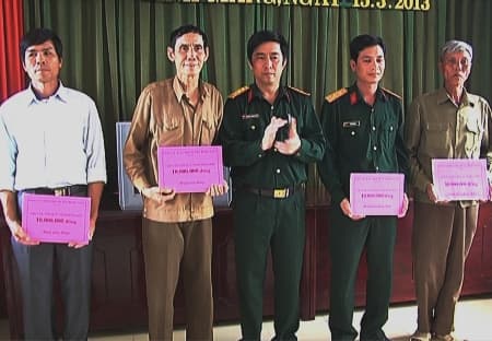 Ấm áp nghĩa tình đồng đội