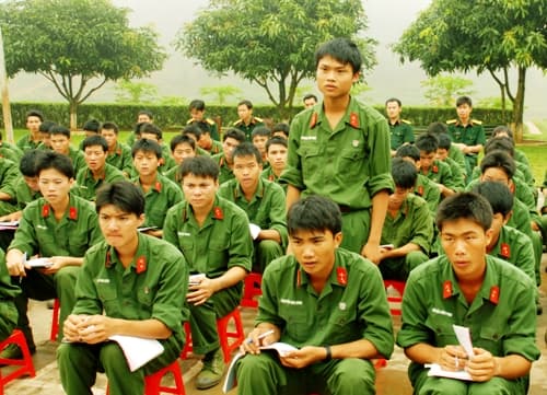 Tiểu đoàn vượt nắng, thắng mưa