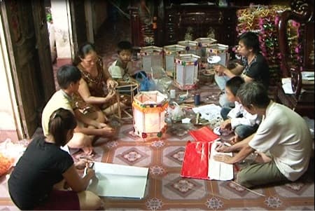 Đèn kéo quân gợi nhớ Tết Trung thu truyền thống