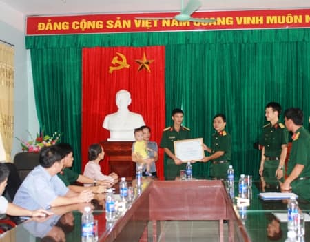 Thêm một ngôi nhà ấm tình đồng đội