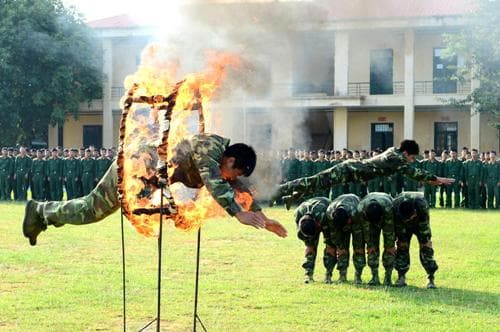 "Bí quyết" là biết gần gũi, chia sẻ cùng bộ đội