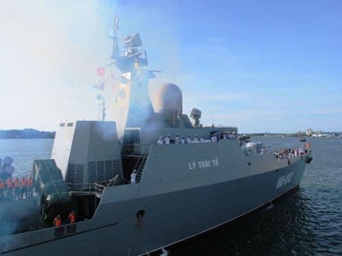 Tàu Hải quân Việt Nam thăm chính thức Brunei