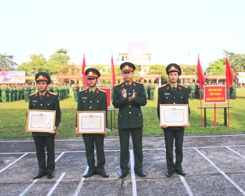 Nâng cao nhận thức trong phòng, chống HIV/AIDS ở Lữ đoàn xe tăng 215