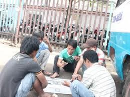 Báo động tình trạng cờ bạc tại các bến xe