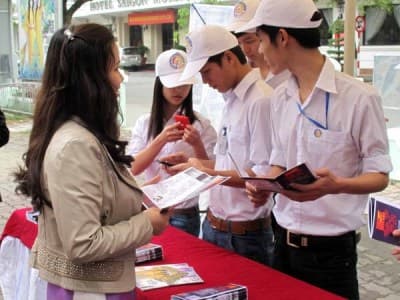 Đưa vào sử dụng phần mềm ứng dụng Festival Huế 2014 trên thiết bị di động