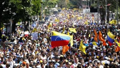 Chính phủ Venezuela và phe đối lập công bố thời điểm nối lại hòa đàm
