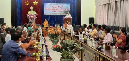 Gặp mặt 40 đại biểu uy tín trong đồng bào dân tộc thiểu số tỉnh Khánh Hòa