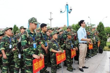 Một tuần làm chiến sĩ