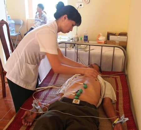 Thêm ấm lòng những bệnh nhân nghèo