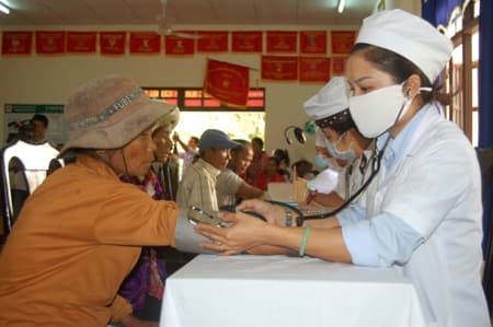 Thêm tin tưởng các "bác sĩ bộ đội"