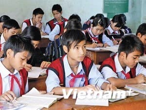 Về đối tượng được miễn học phí