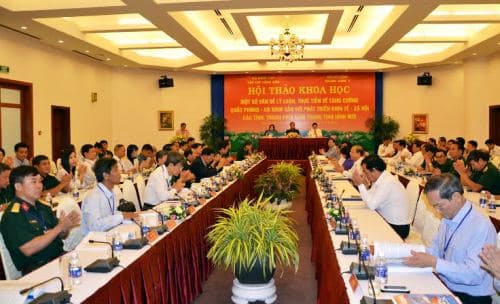 Hội thảo  về tăng cường quốc phòng-an ninh gắn phát triển kinh tế-xã hội