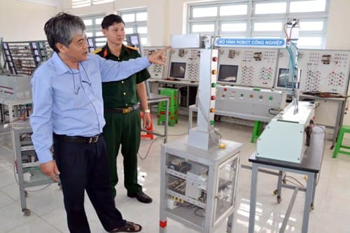 Trường Cao đẳng Nghề số 7-Bộ Quốc phòng: Những mô hình "sống" giúp học đi đôi với hành