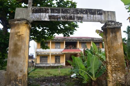 Trường học bỏ hoang gây lãng phí