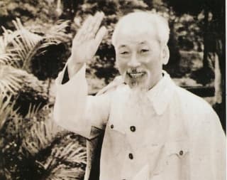Hồ Chí Minh - Biểu hiện rực rỡ về trí tuệ và nhân cách của dân tộc Việt Nam
