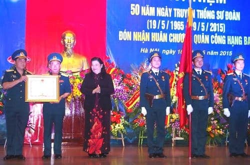 Sư đoàn Phòng không 361 đón nhận Huân chương Quân công hạng Ba