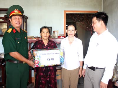 Gần 1.000 cán bộ, học viên tham gia làm công tác dân vận