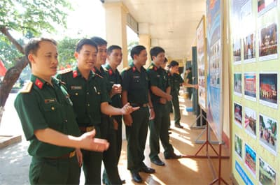 Tọa đàm cán bộ, sĩ quan trẻ Trường Đại học Chính trị