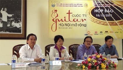 Nghệ sĩ ghi-ta nổi tiếng Australia tham gia Ban giám khảo Cuộc thi Ghi-ta Hà Nội mở rộng lần thứ I