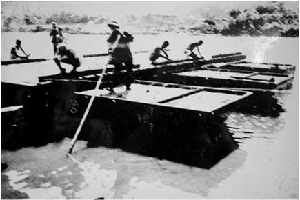 Chủ động nghi binh lừa địch và đánh trận then chốt