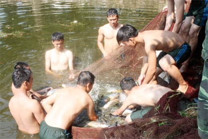 Tự lực, tự cường nuôi quân giỏi