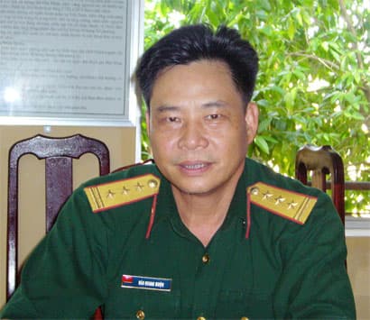 Thầy Muộn tận tụy