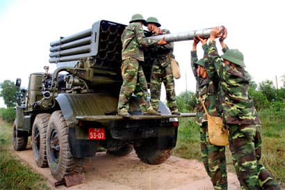 Hối hả trước ngày "xung trận"
