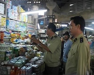Hà Nội: Tập trung kiểm tra nhiều mặt hàng trong dịp Tết 2013