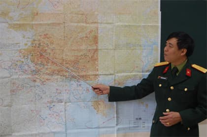 Thầy Phòng tiến công