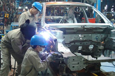 Công nghiệp tăng trưởng khá