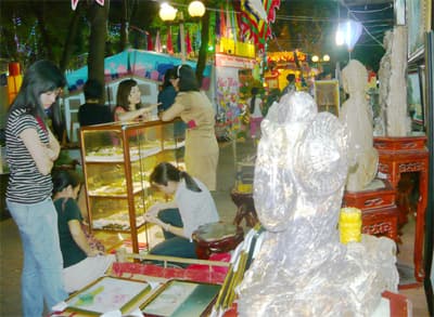 Lễ hội đón chào năm mới 2013