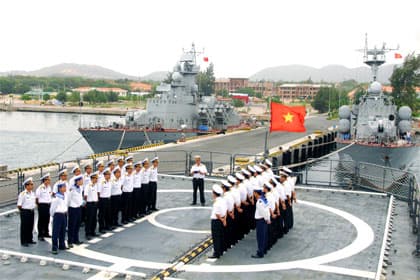 Khen đúng thực chất, đẩy mạnh nhân rộng điển hình