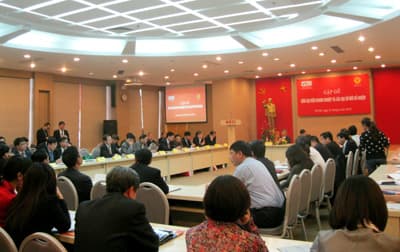 Gặp gỡ giữa đại diện doanh nghiệp và các đại sứ mới bổ nhiệm