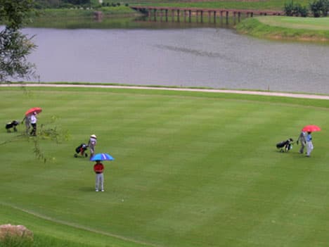 Cần có cái nhìn khách quan về sân golf