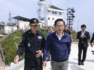Nhật-Hàn hoãn cuộc gặp Bộ trưởng Tài chính do căng thẳng về tranh chấp đảo
